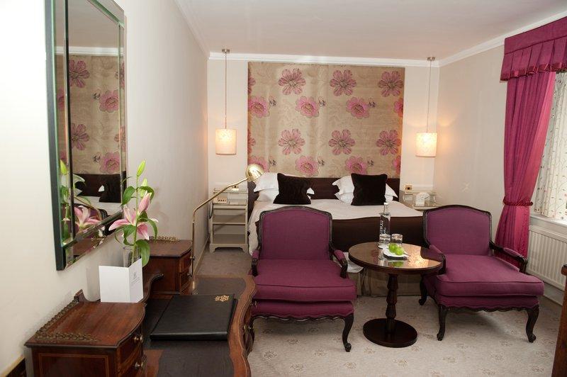 Devonshire Arms Inn Cracoe Room photo