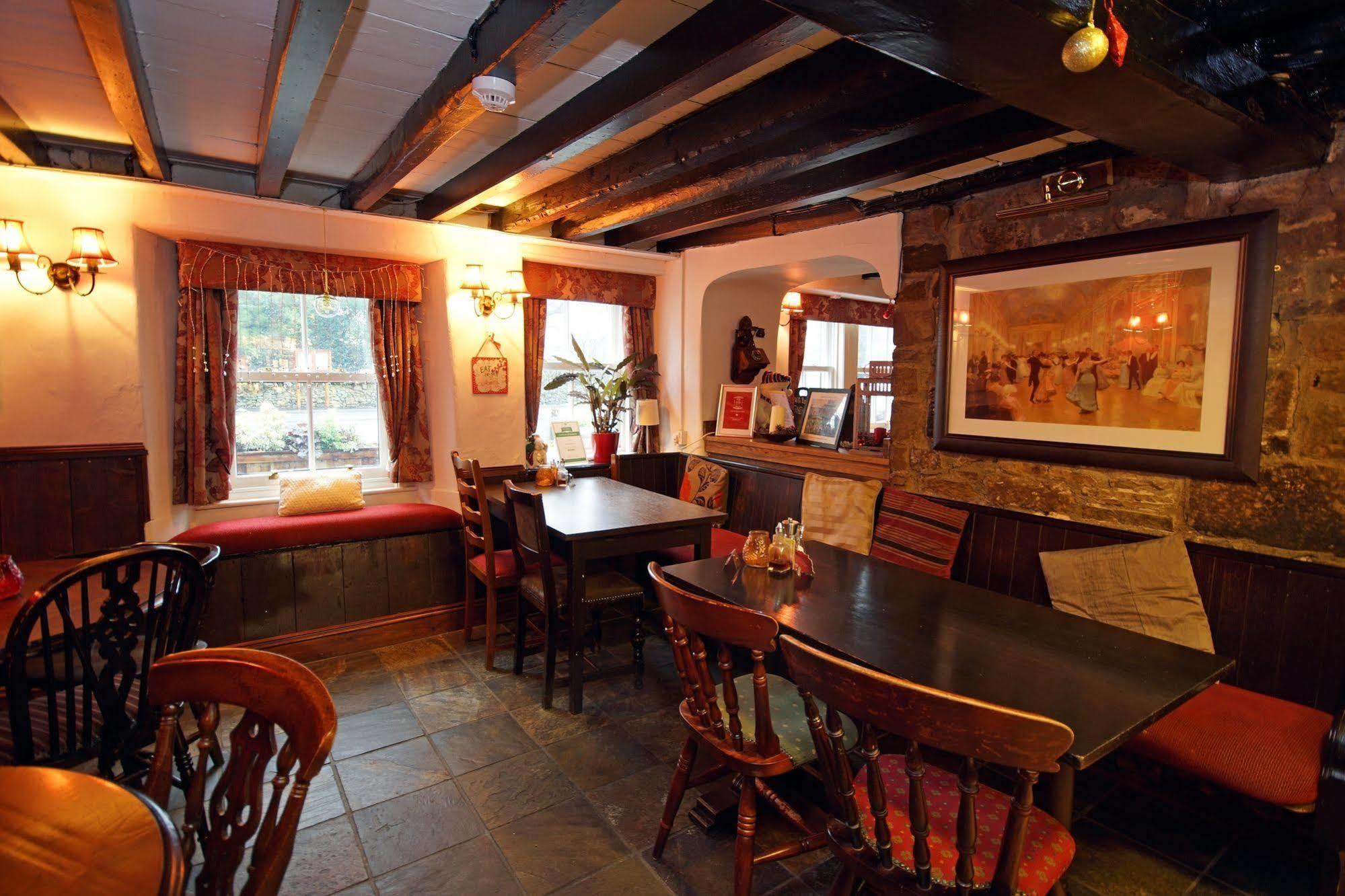 Devonshire Arms Inn Cracoe Exterior photo