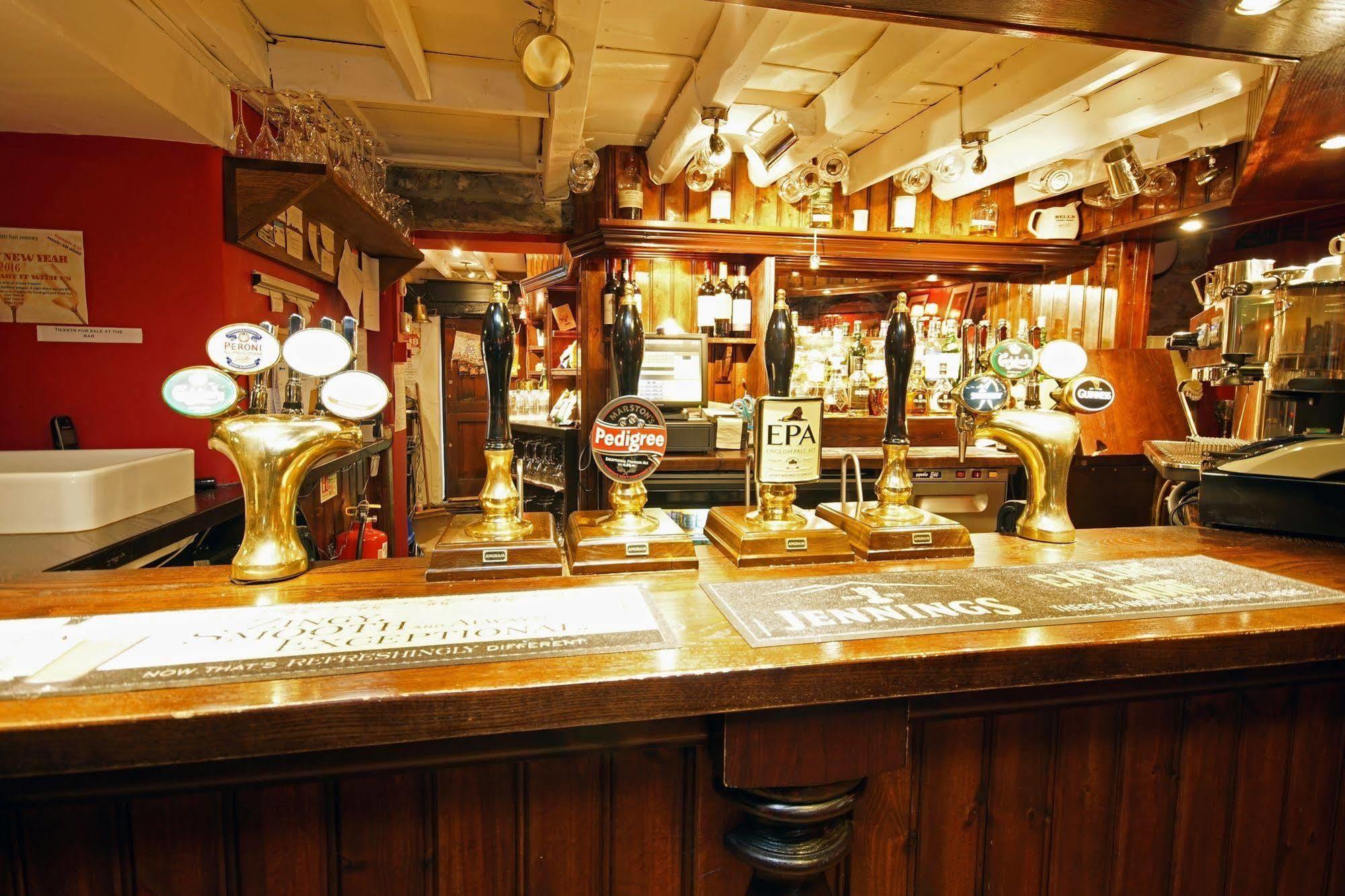 Devonshire Arms Inn Cracoe Exterior photo