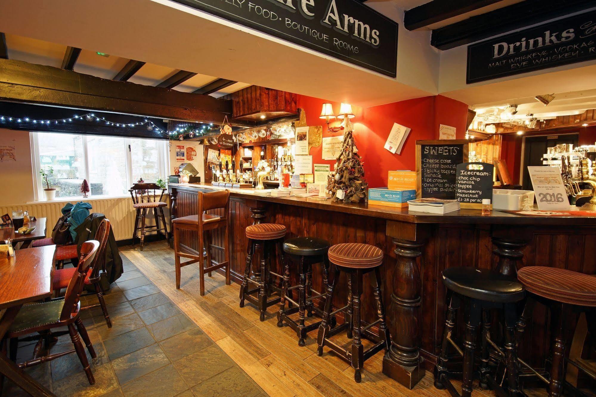 Devonshire Arms Inn Cracoe Exterior photo
