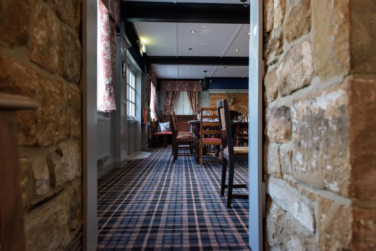 Devonshire Arms Inn Cracoe Exterior photo